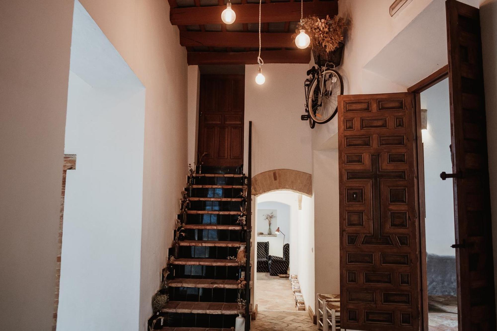 Hostal Cafe Frenteabastos Carmona  Dış mekan fotoğraf