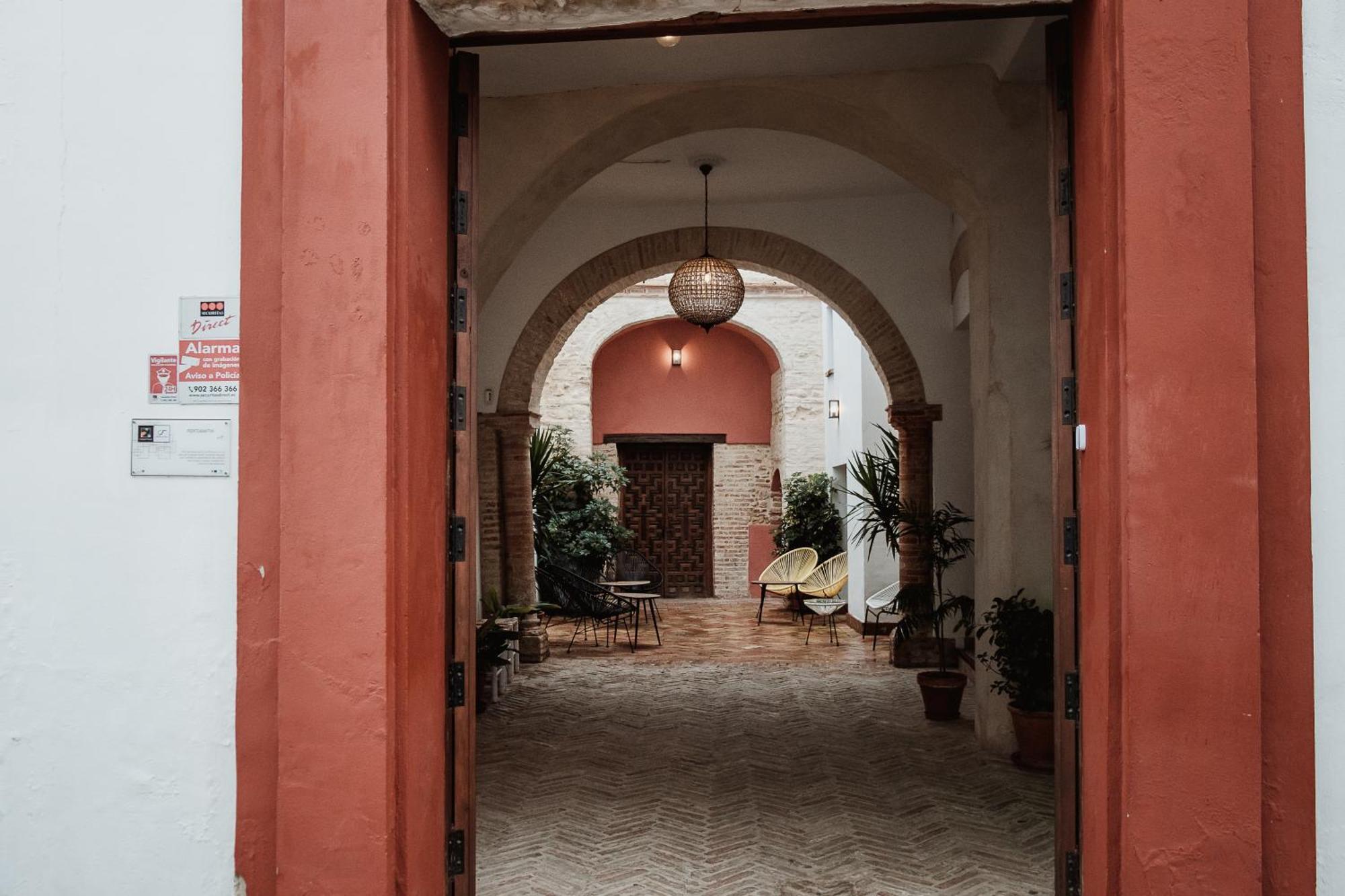 Hostal Cafe Frenteabastos Carmona  Dış mekan fotoğraf