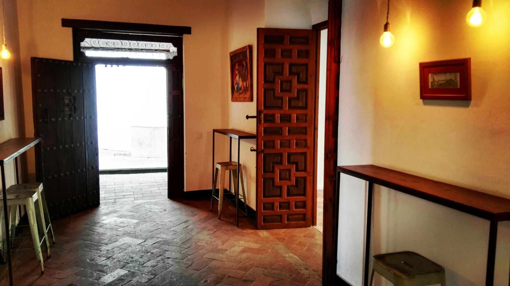 Hostal Cafe Frenteabastos Carmona  Dış mekan fotoğraf