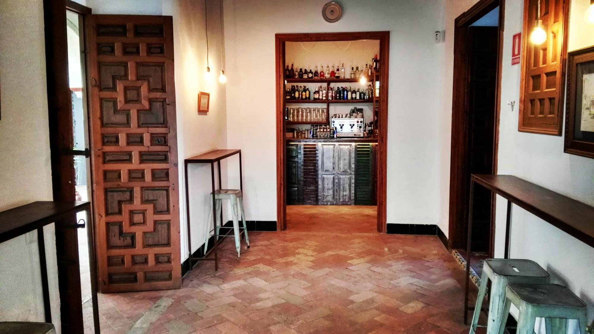 Hostal Cafe Frenteabastos Carmona  Dış mekan fotoğraf