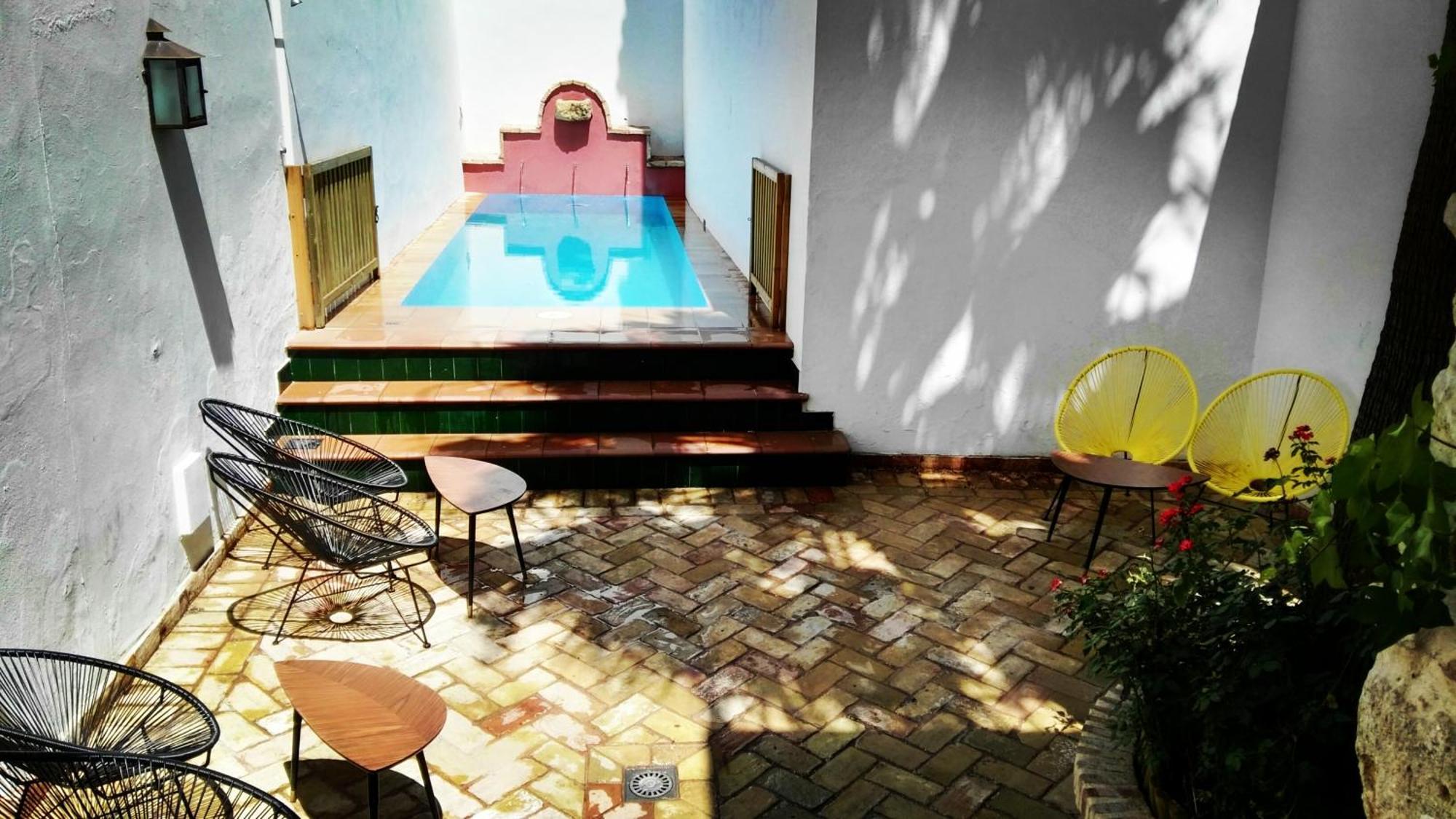 Hostal Cafe Frenteabastos Carmona  Dış mekan fotoğraf