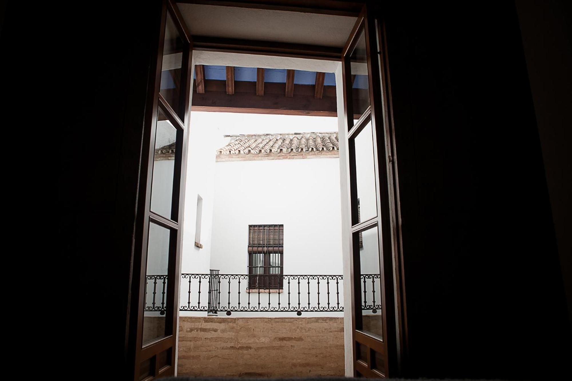 Hostal Cafe Frenteabastos Carmona  Dış mekan fotoğraf