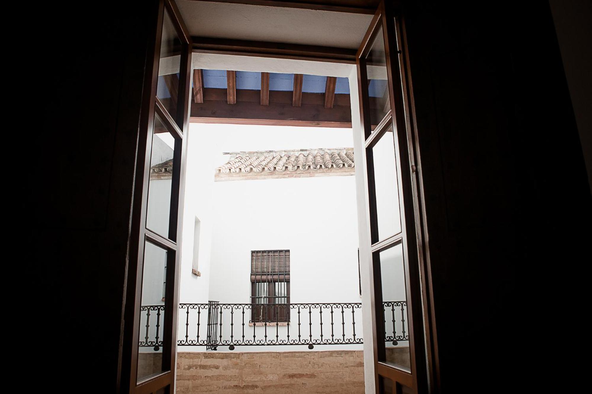 Hostal Cafe Frenteabastos Carmona  Dış mekan fotoğraf