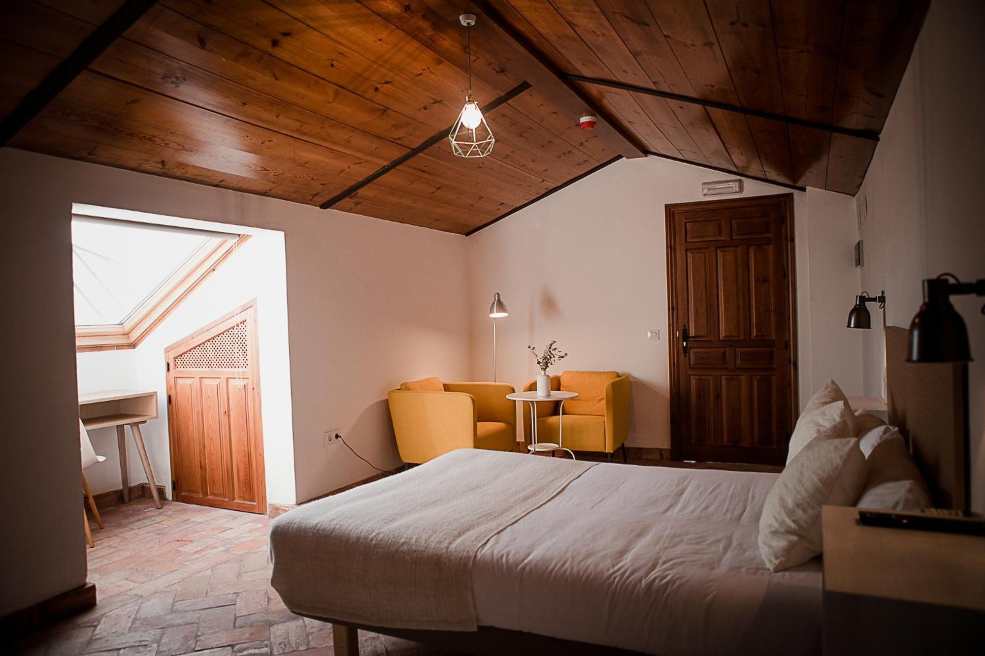 Hostal Cafe Frenteabastos Carmona  Dış mekan fotoğraf