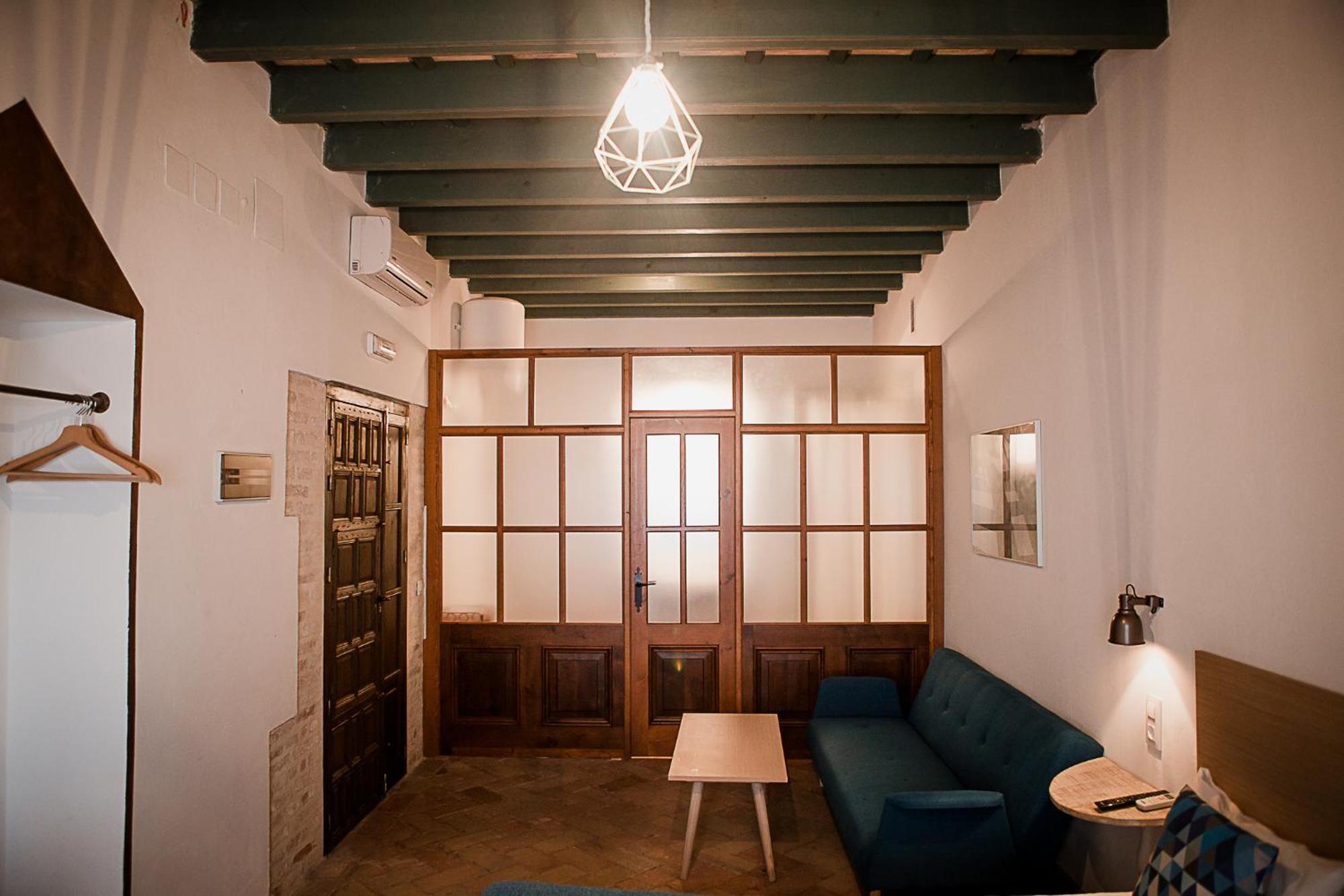 Hostal Cafe Frenteabastos Carmona  Dış mekan fotoğraf