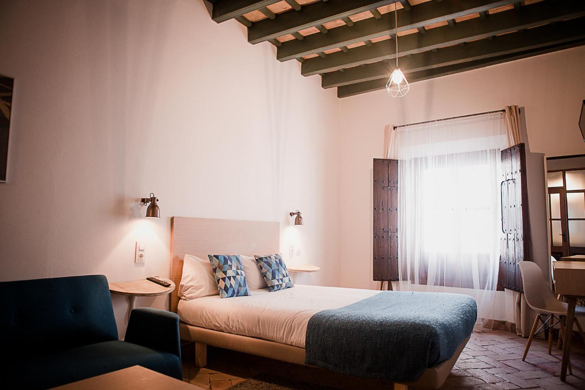 Hostal Cafe Frenteabastos Carmona  Dış mekan fotoğraf