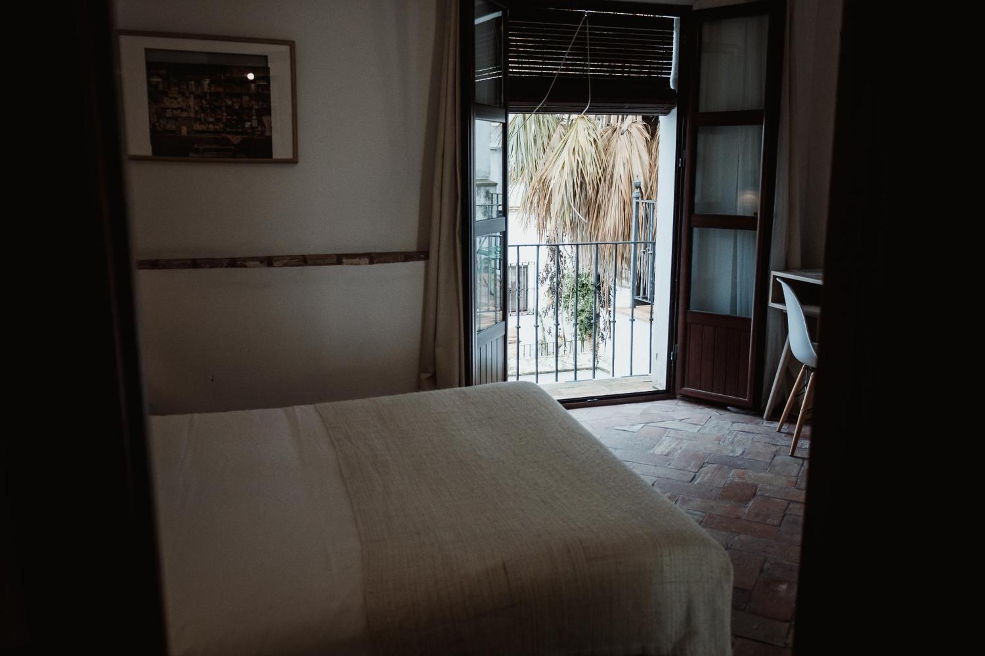 Hostal Cafe Frenteabastos Carmona  Dış mekan fotoğraf